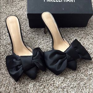 Women's Black Bow Heels